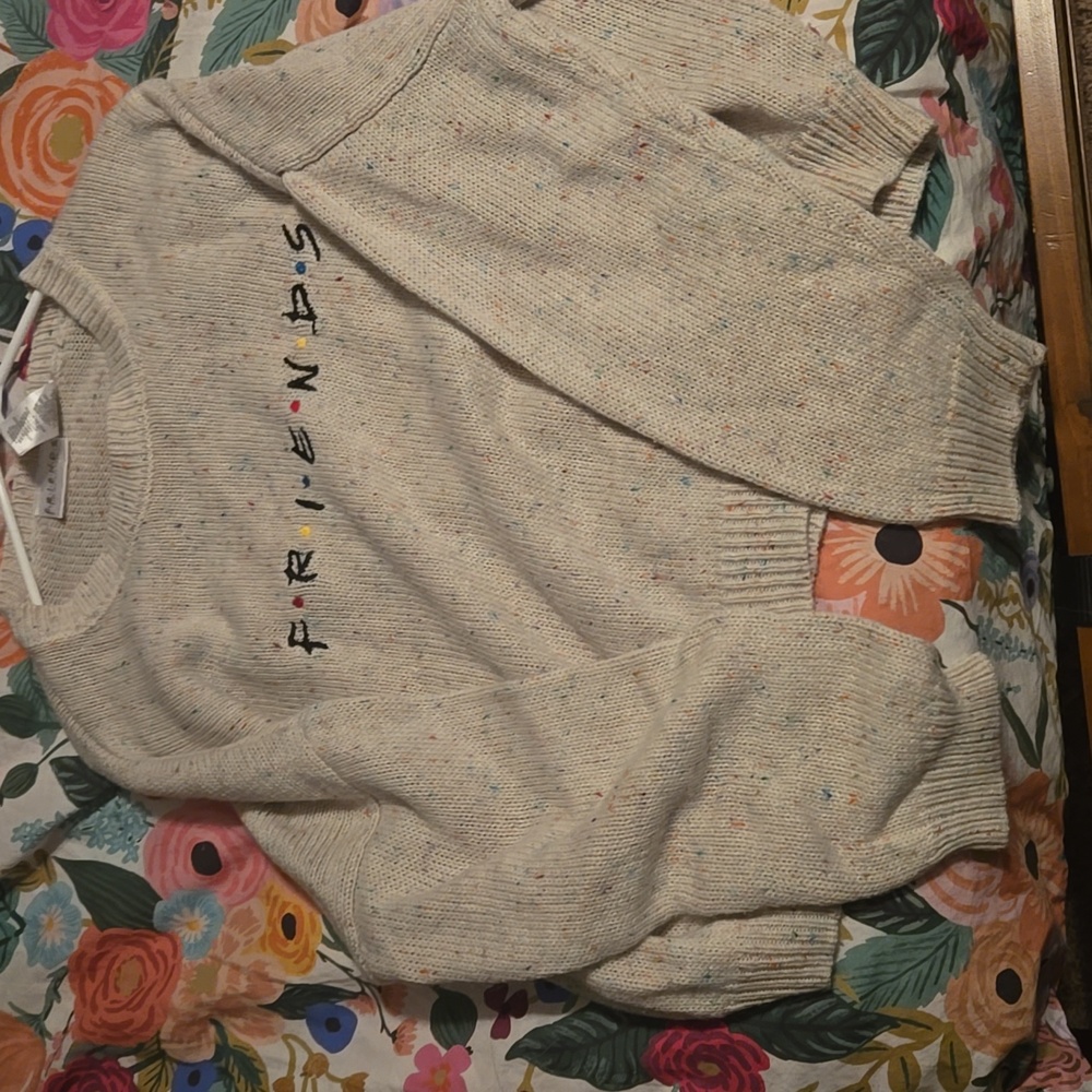FRIENDS Speckled Cream Sweater
